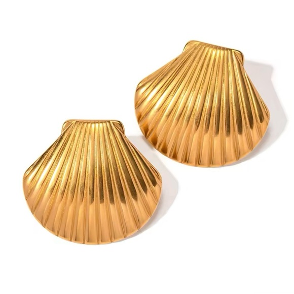 Stainless Steel Big Textured shell Big Stud Earrings - Picture 6 of 6